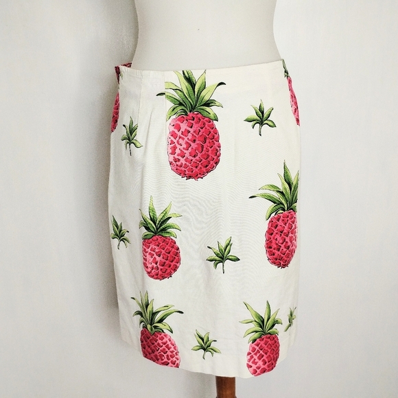 ROSY RED PINEAPPLE SKIRT - Picture 1 of 7